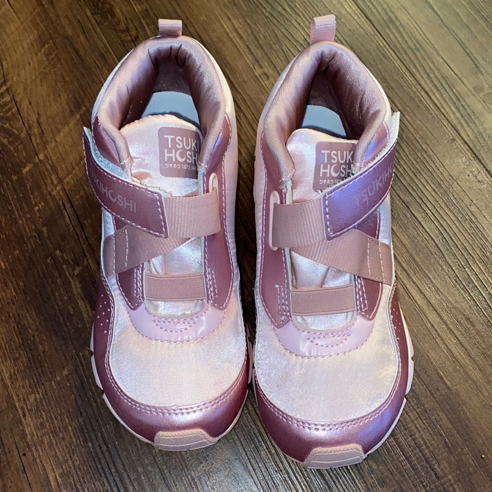 Tsukihoshi children’s Velcro entry shoe